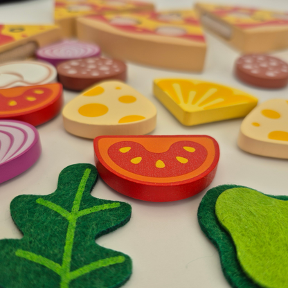 Wooden Pizza Cutting Toy